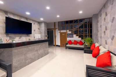Hotel Baya Phuket - Rooftop Pool, Next to Food Market & Steps to Beach – Foto 4