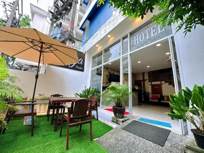 Hotel Baya Phuket - Rooftop Pool, Next to Food Market & Steps to Beach – Foto 10